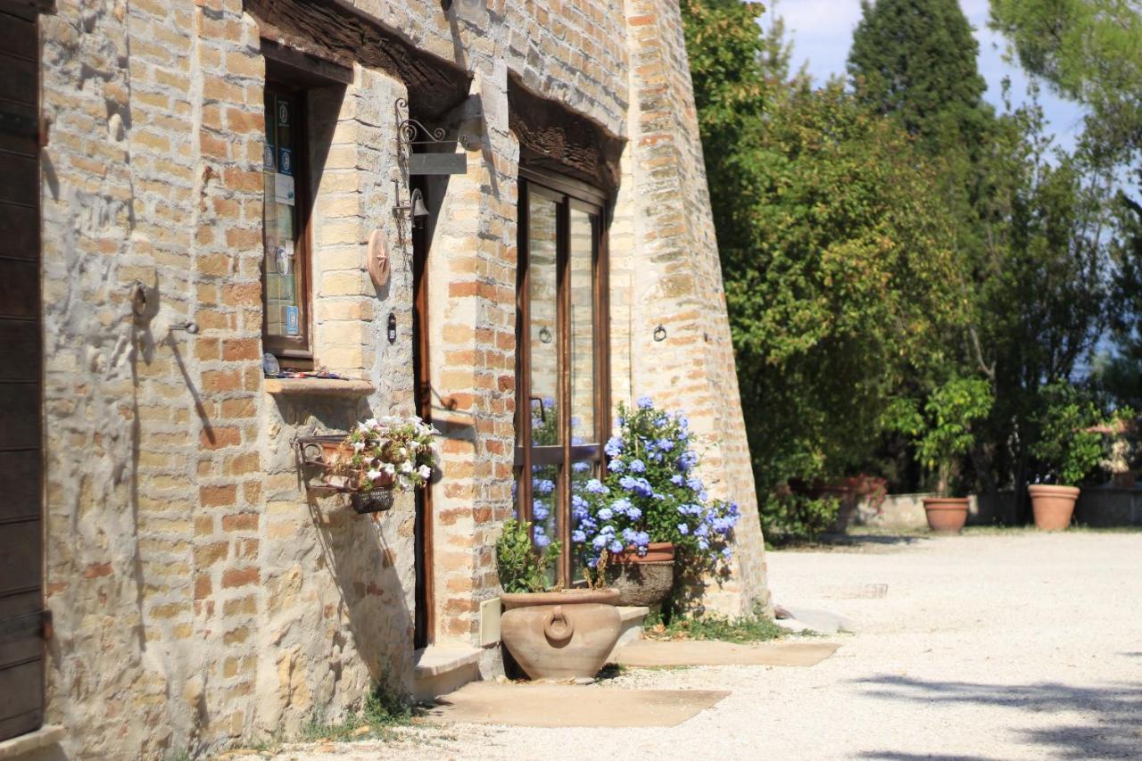 Agriturismo Camiano Piccolo Montefalco Bagian luar foto