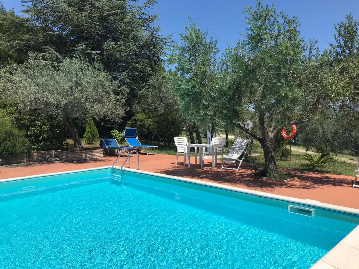 Agriturismo Camiano Piccolo Montefalco Bagian luar foto