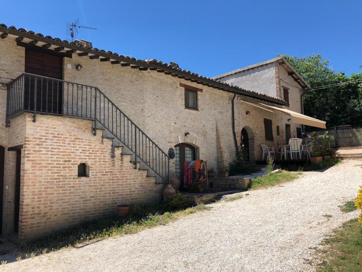 Agriturismo Camiano Piccolo Montefalco Bagian luar foto
