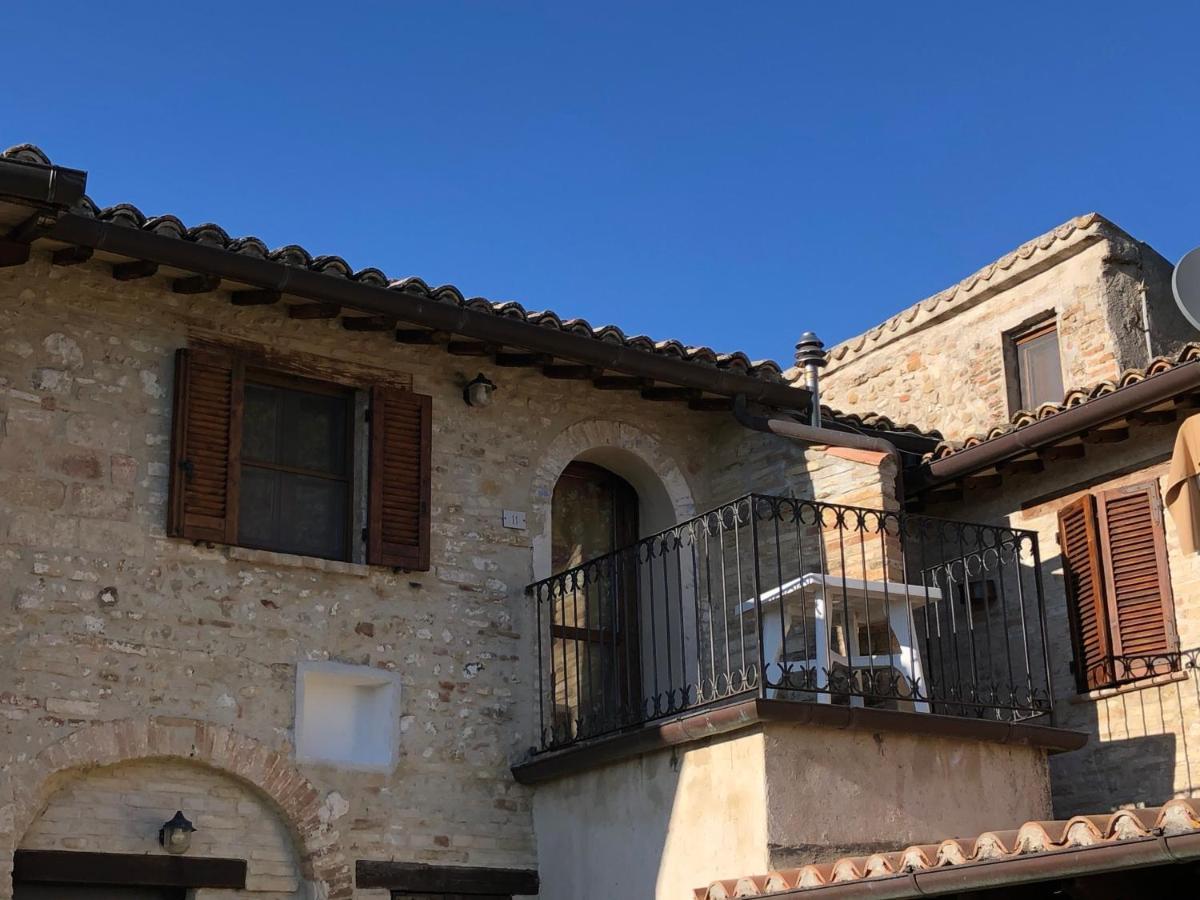 Agriturismo Camiano Piccolo Montefalco Bagian luar foto