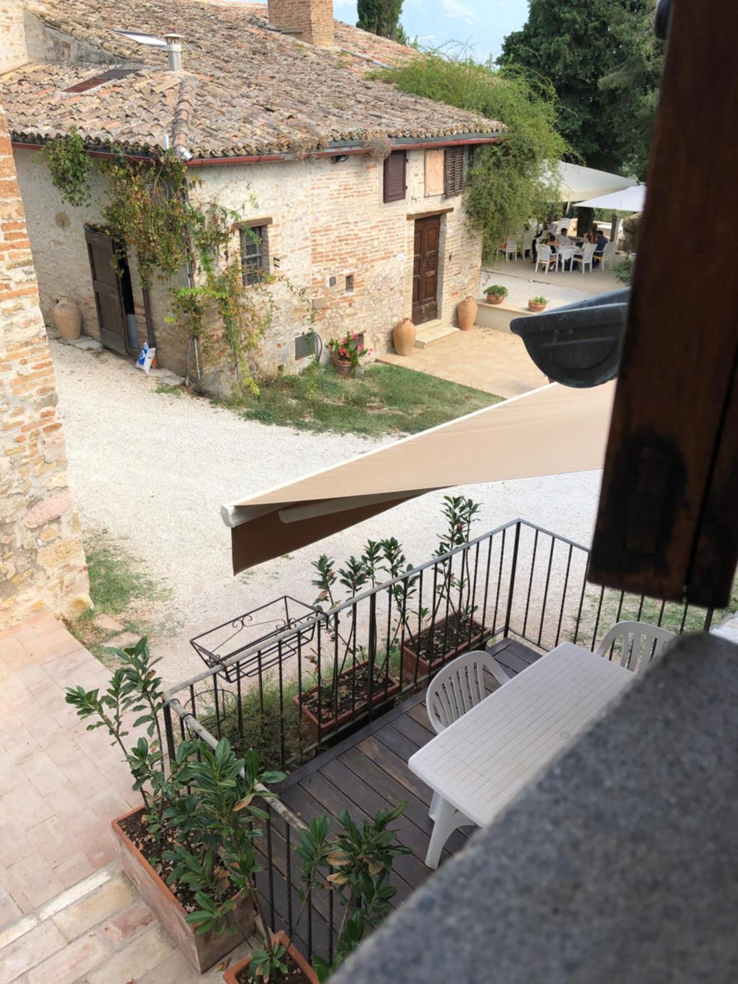 Agriturismo Camiano Piccolo Montefalco Ruang foto
